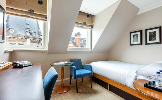 Radisson Blu Edwardian, Kenilworth