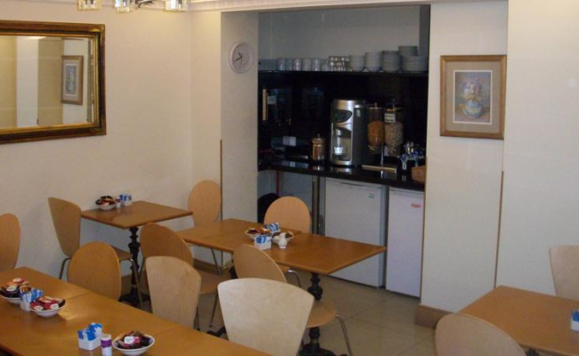 Holland Court Hotel