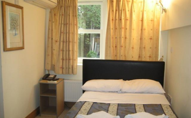 Holland Court Hotel