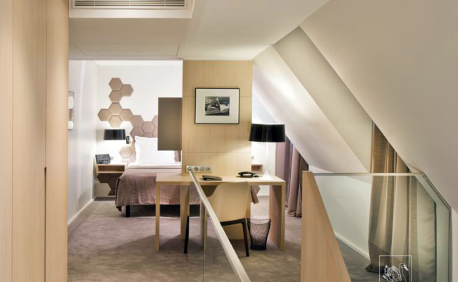 Hotel California Champs Elysees