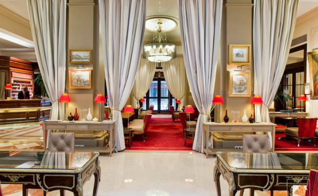 Hotel California Champs Elysees