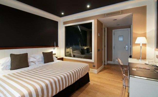 U232 Hotel
