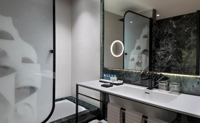Renaissance Barcelona Hotel