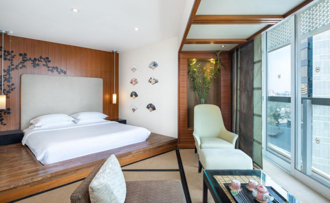 Sheraton Dubai Creek Hotel & Towers