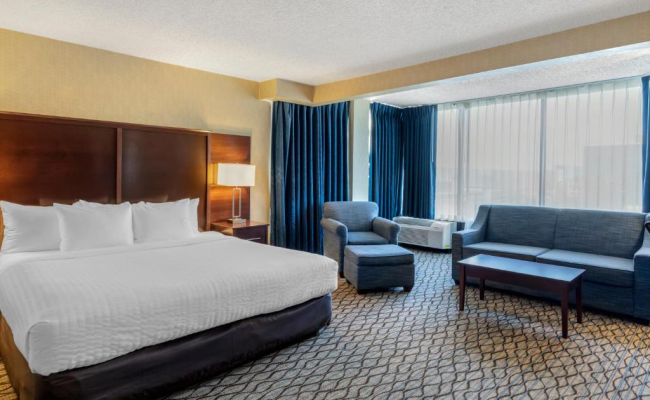 Clarion Hotel Anaheim Resort