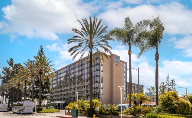 Clarion Hotel Anaheim Resort