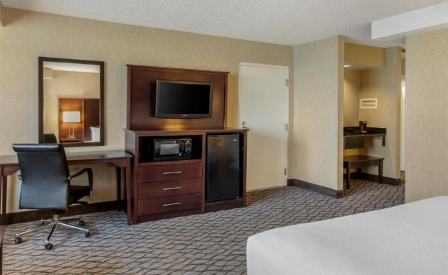Clarion Hotel Anaheim Resort
