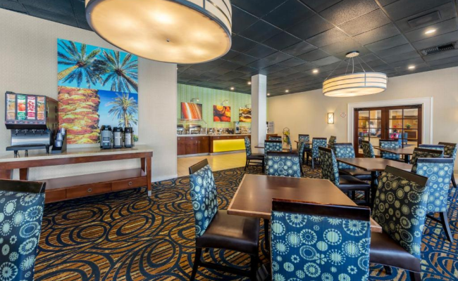 Clarion Hotel Anaheim Resort