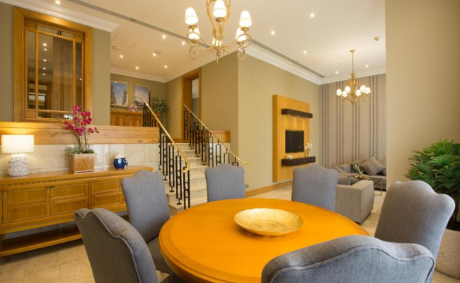 Dubai Marine Beach Resort & Spa
