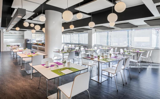 Hotel Zentral Castellana Norte