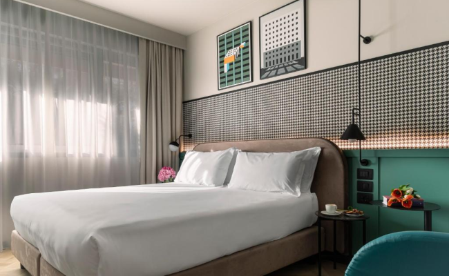 Living Place Hotel