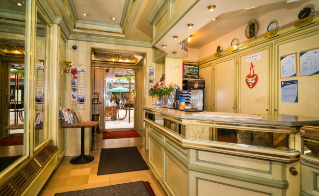 Smart Stay Hotel Station