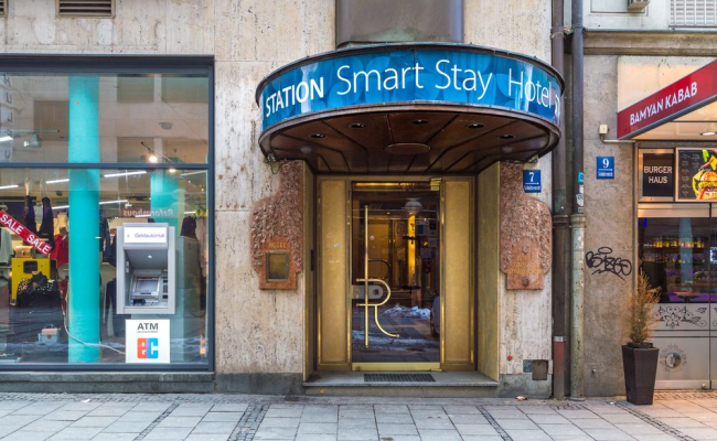Smart Stay Hotel Station