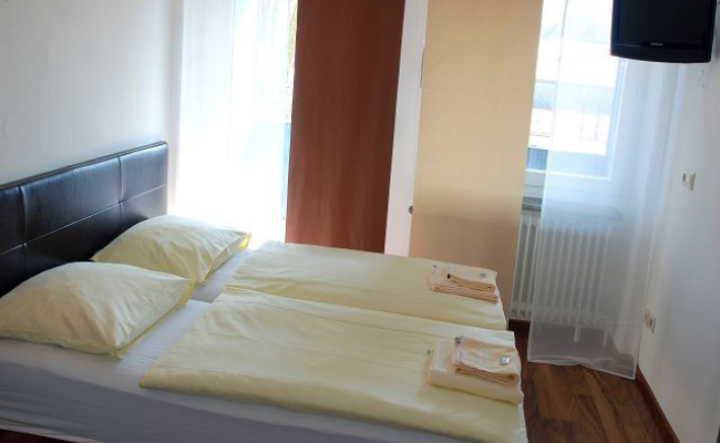 FT Hotel & Restaurant