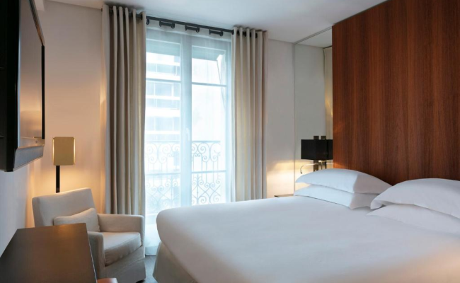 Le Metropolitan Paris Tour Eiffel, a Tribute Portfolio Hotel