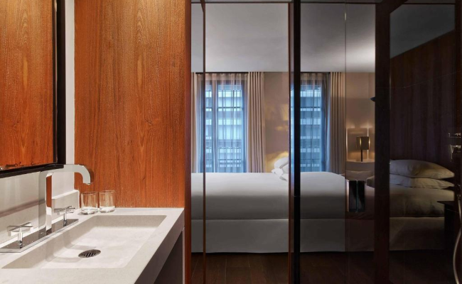 Le Metropolitan Paris Tour Eiffel, a Tribute Portfolio Hotel