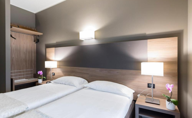 Hotel Sunflower