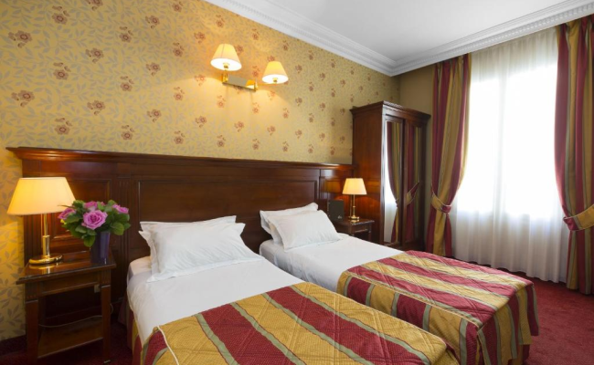 Elysees Niel Hotel