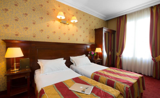 Elysees Niel Hotel
