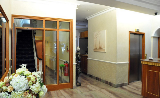 Olympic House Hotel