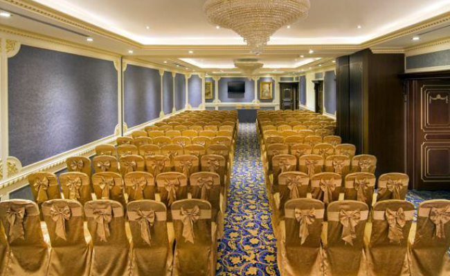Royal Rose Hotel