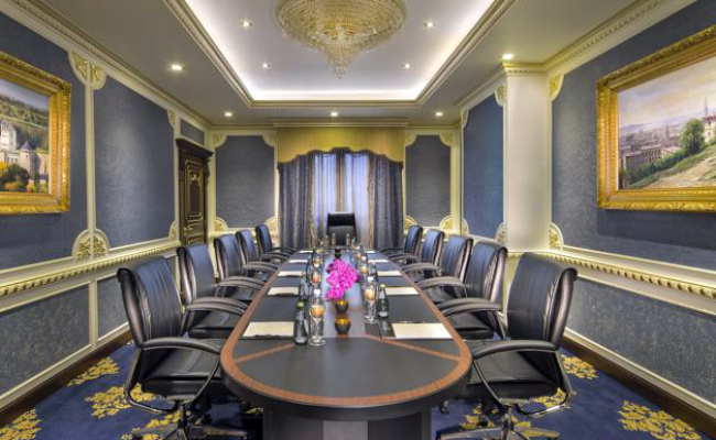 Royal Rose Hotel