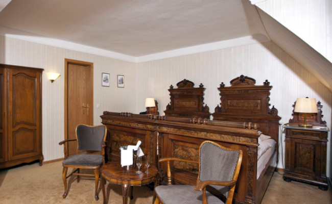 Antik Hotel Bristol