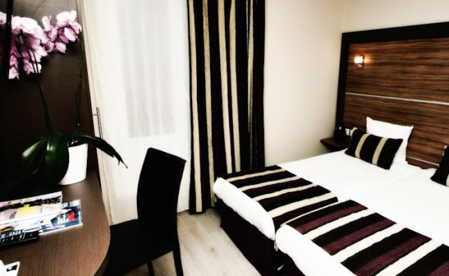 Comfort Hotel Lamarck Paris 18