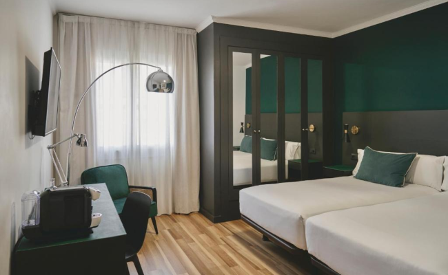 Arenas Atiram Hotels