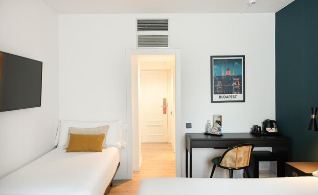 Arenas Atiram Hotels