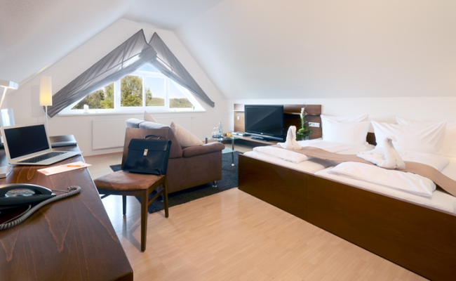 Acantus Hotel & Restaurant