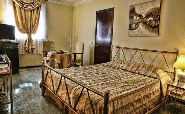Gunes Hotel Merter