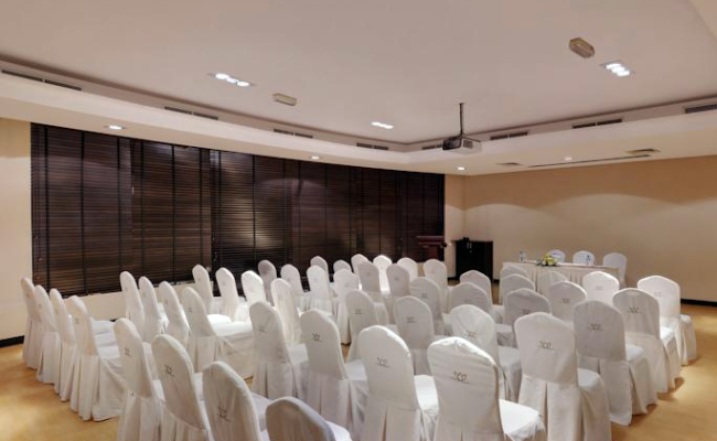 Lotus Grand Hotel Apartments
