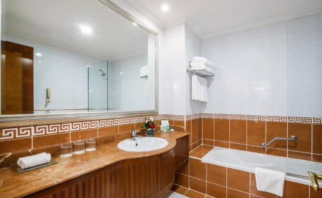 Grand Excelsior Hotel - Bur Dubai
