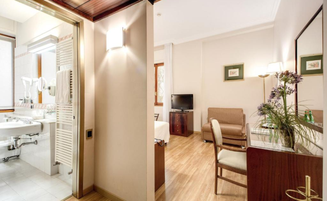 Hotel Bristol