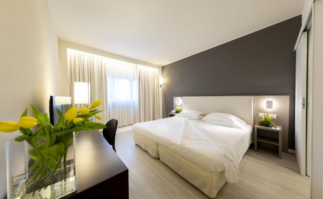 The Sydney Hotel