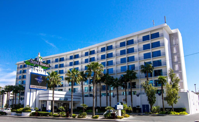 Royal Resort