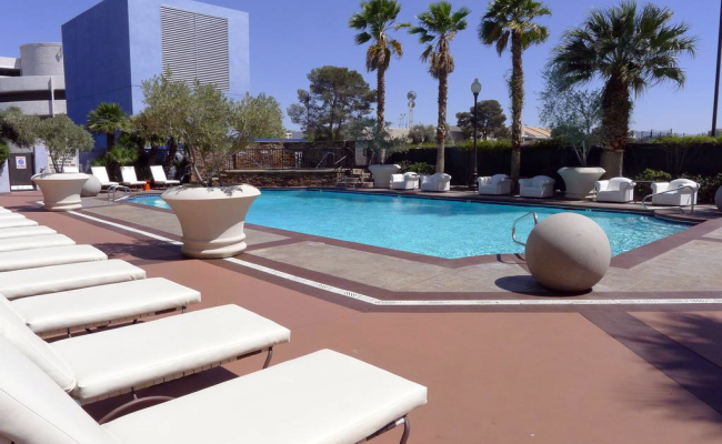 Royal Resort