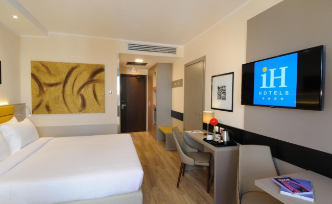 IH Hotels Milano Lorenteggio