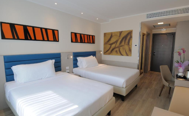 IH Hotels Milano Lorenteggio
