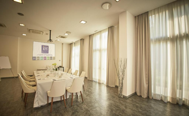 IH Hotels Milano Lorenteggio