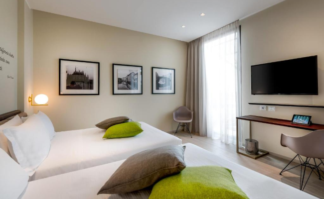 Hotel Canada
