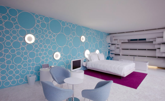 D-Hotel
