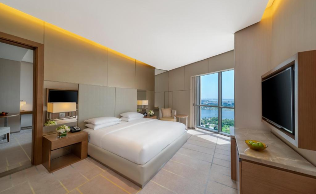 Hyatt Regency Dubai Creek Heights