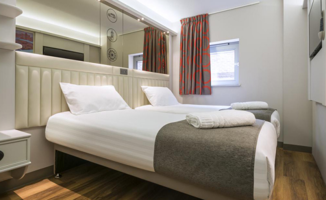 Point A Hotel London Canary Wharf
