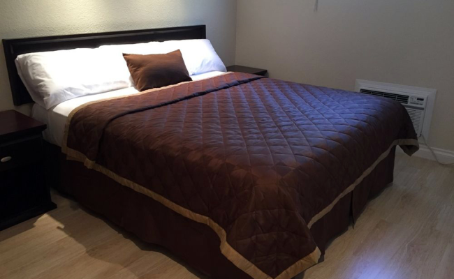 Anaheim Executive Inn & Suites