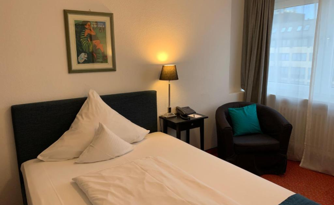Hotel Nymphenburg City - München