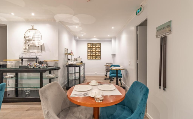 Hotel Riviera OPERA Cadet