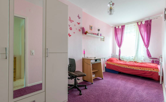 Four Room Apartment 5755