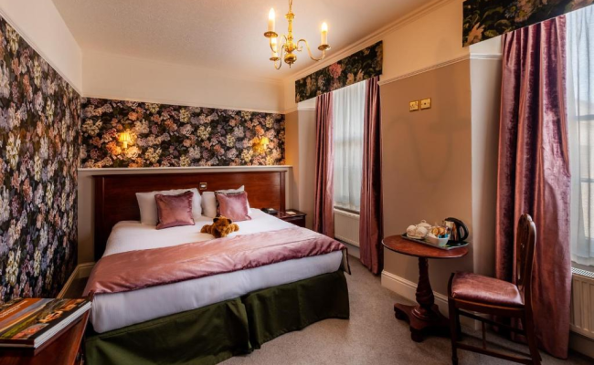 Old Hall Hotel